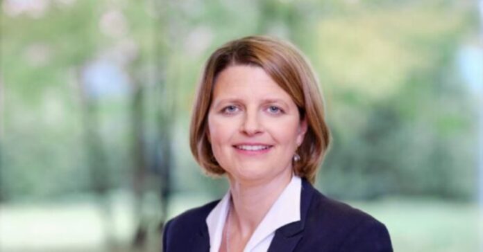 Fritzi Köhler-Geib, Chefvolkswirtin der KfW hat das Kommunalpanel 2024 vorgestellt (Foto: KfW-Bildarchiv / Thorsten Futh).