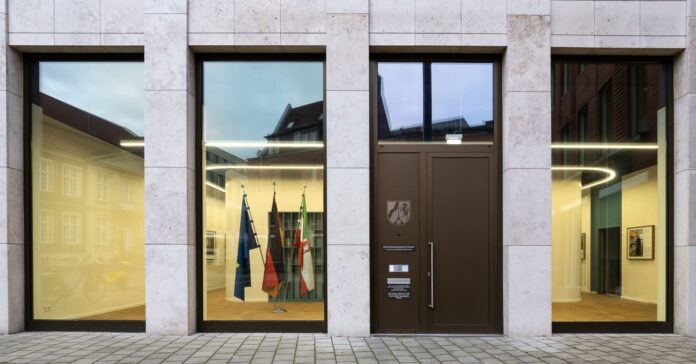 Der NRW-Verfassungsgerichtshof (Bild) hat die Klagen von acht Städten gegen das Gemeindefinanzierungsgesetz abgewiesen.